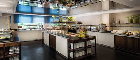 Daily buffet breakfast for a fee
