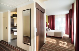 In-room safe, desk, soundproofing, free cribs/infant beds