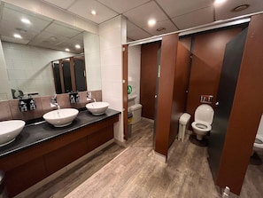 Shower, eco-friendly toiletries, hair dryer, towels