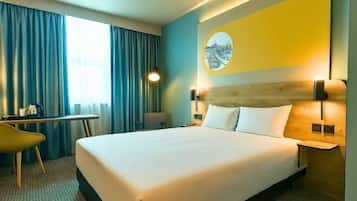 Double Room | 1 bedroom, hypo-allergenic bedding, desk, blackout drapes