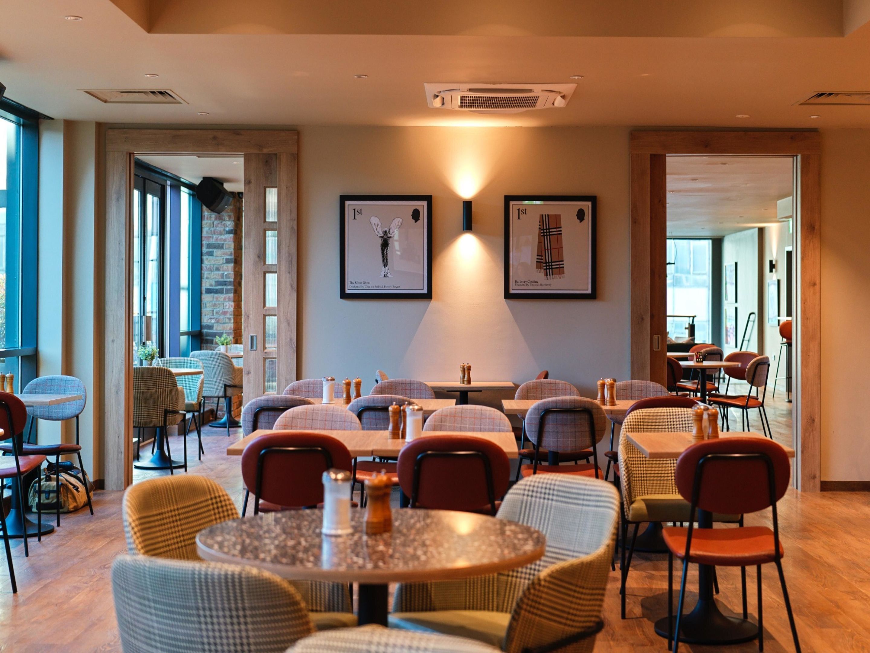 Breakfast, lunch and dinner served