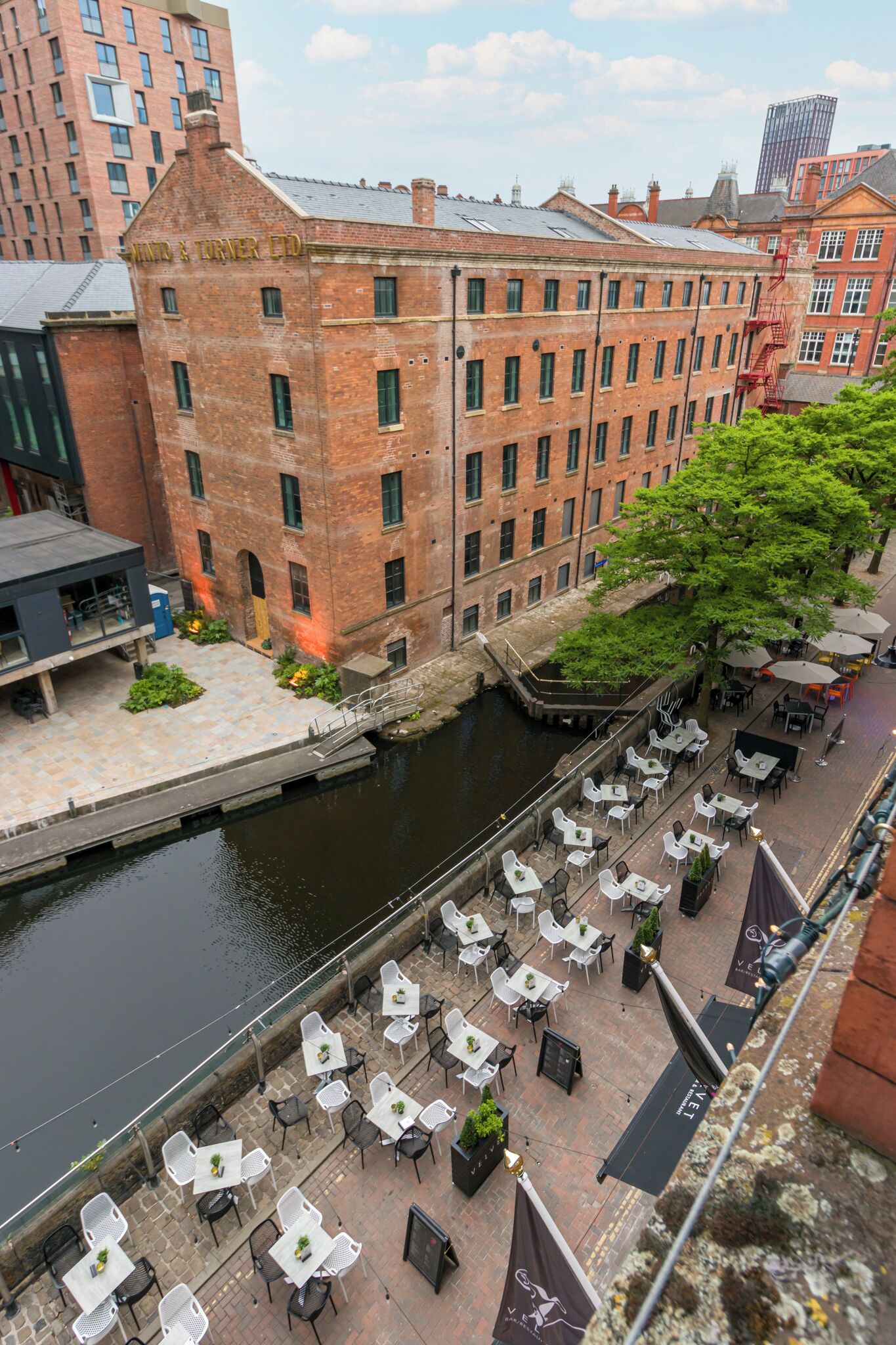 Egyptian cotton sheets, premium bedding, pillow-top beds, minibar