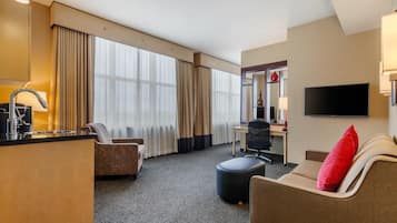 1 habitación, ropa de cama de alta calidad y escritorio