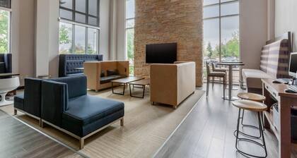 Cambria Hotel Denver International Airport