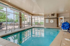 Indoor pool - Cambria Hotel Denver International Airport (Aurora)