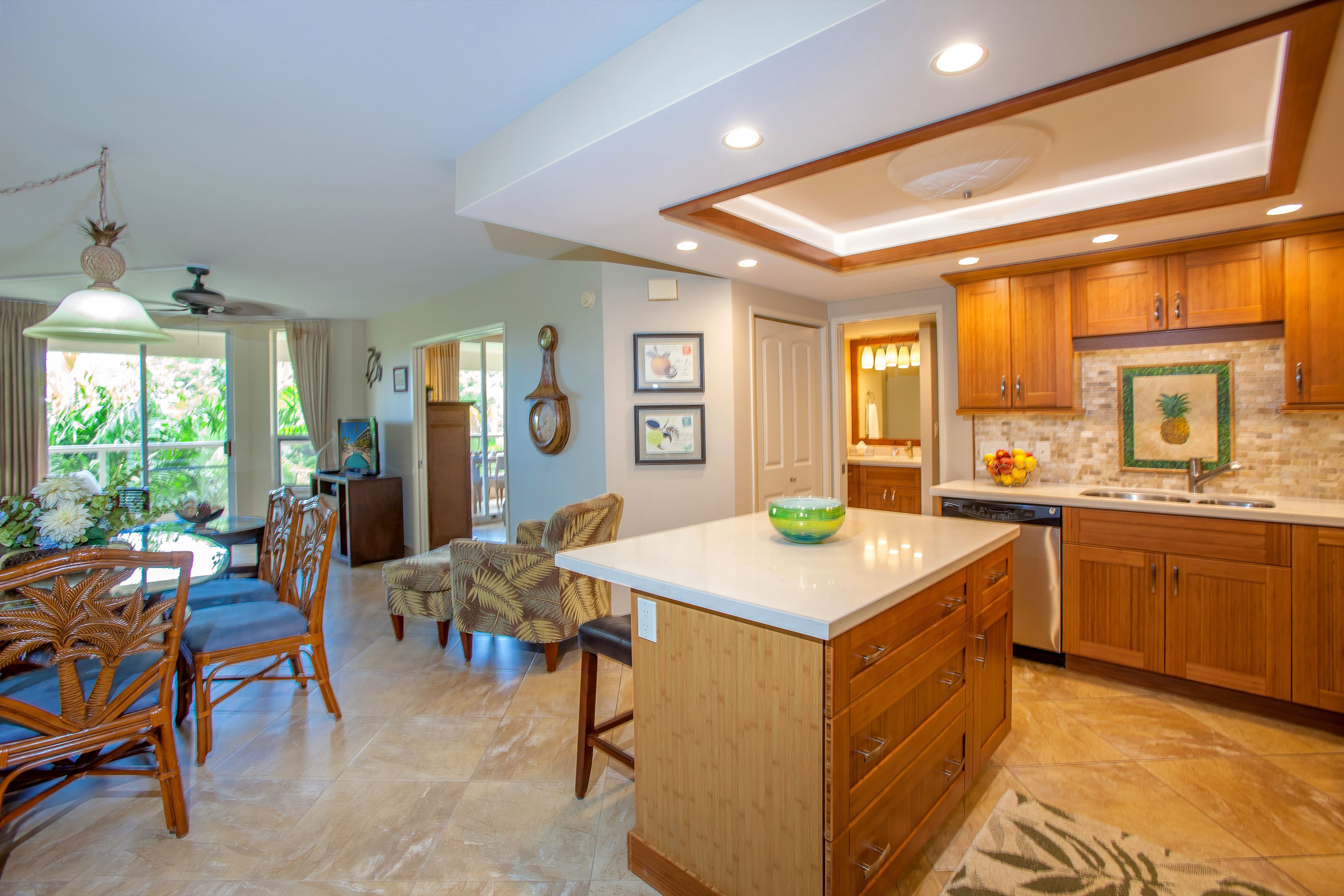 Suite, 3 Bedrooms | Private kitchen | Fridge, microwave, stovetop, coffee/tea maker