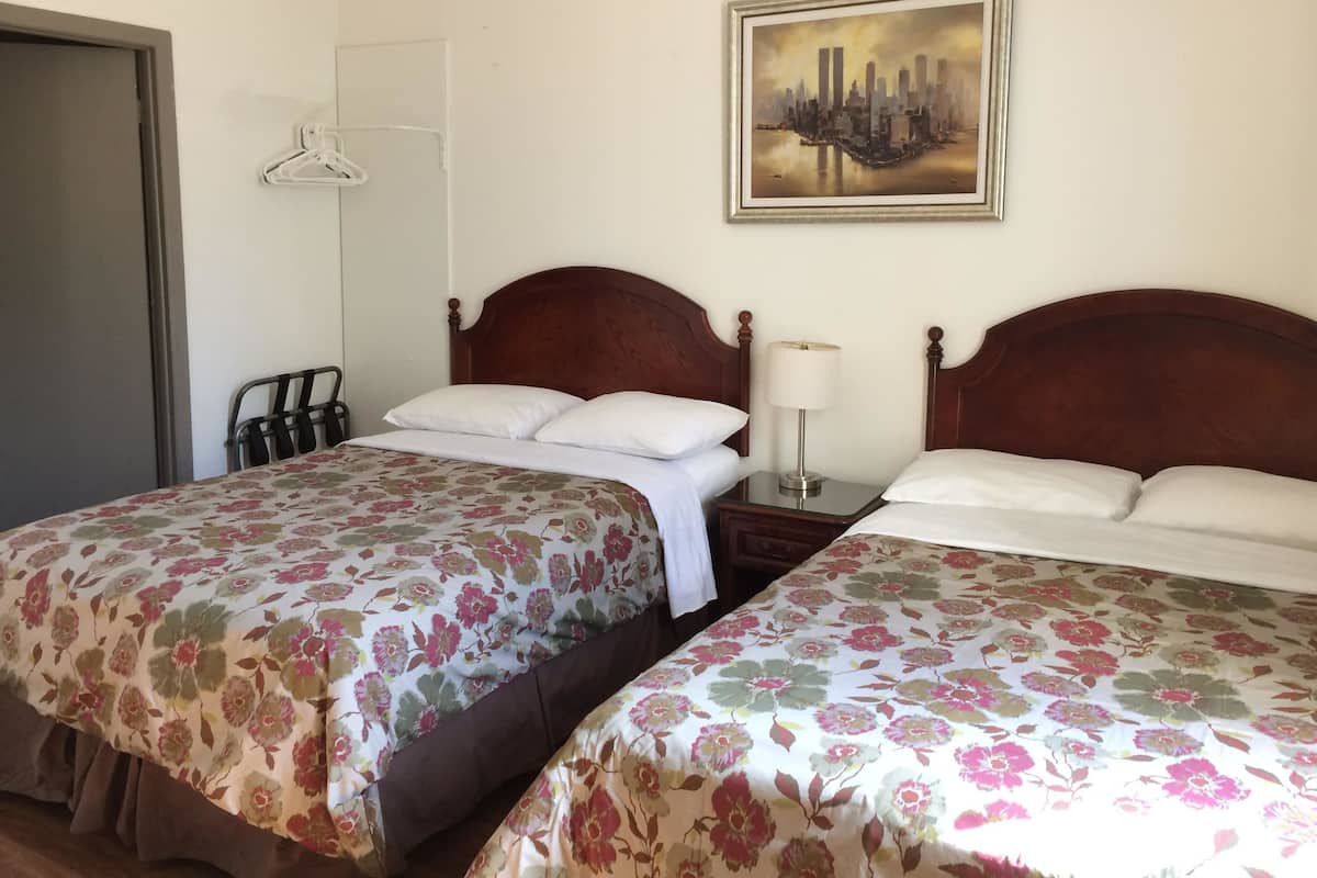 Comfort kamer, 2 tweepersoonsbedden | Extra bedden, gratis wifi, beddengoed