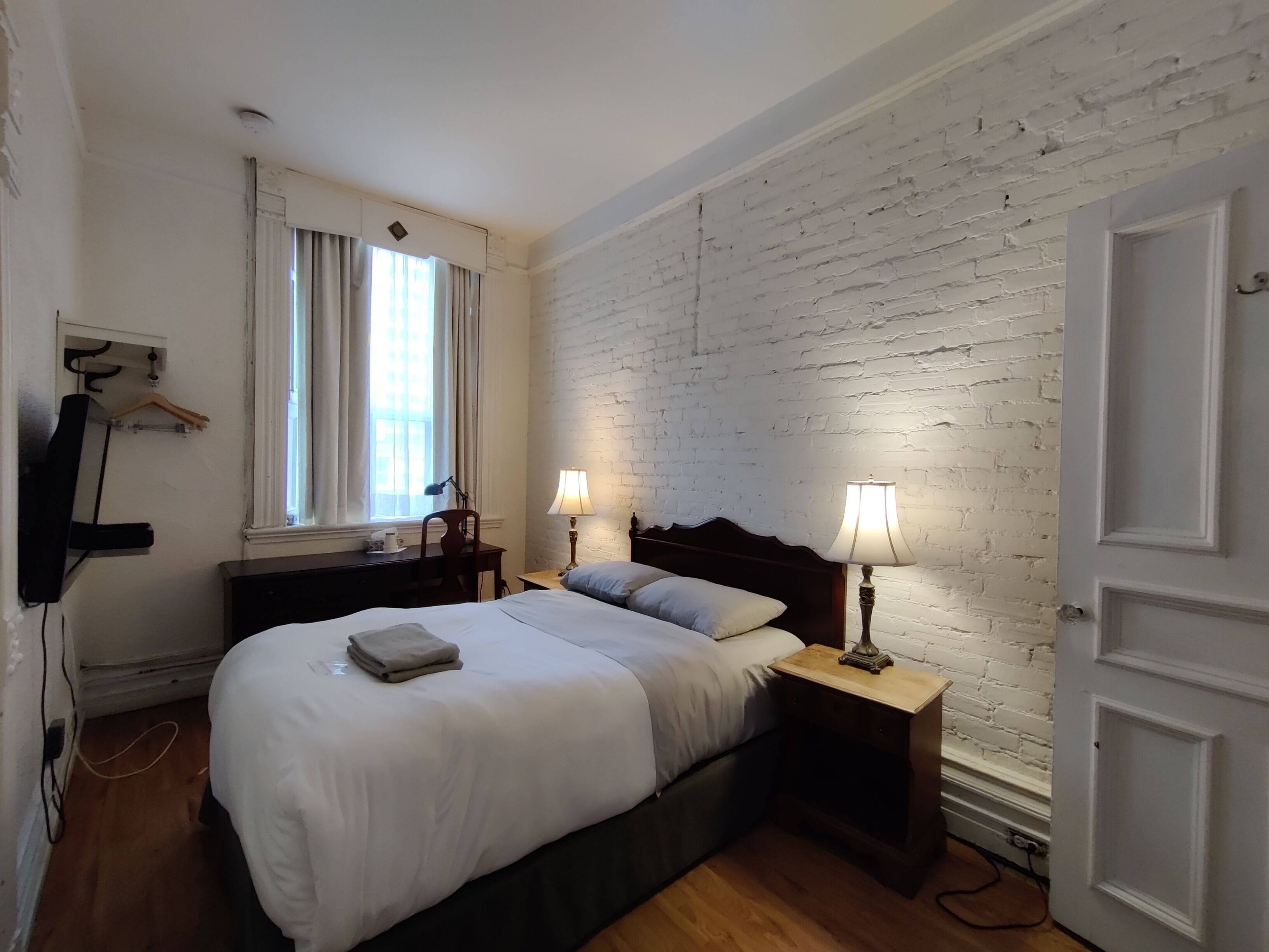 classic room, 1 bedroom | 1 bedroom, desk, iron/ironing board, free wifi