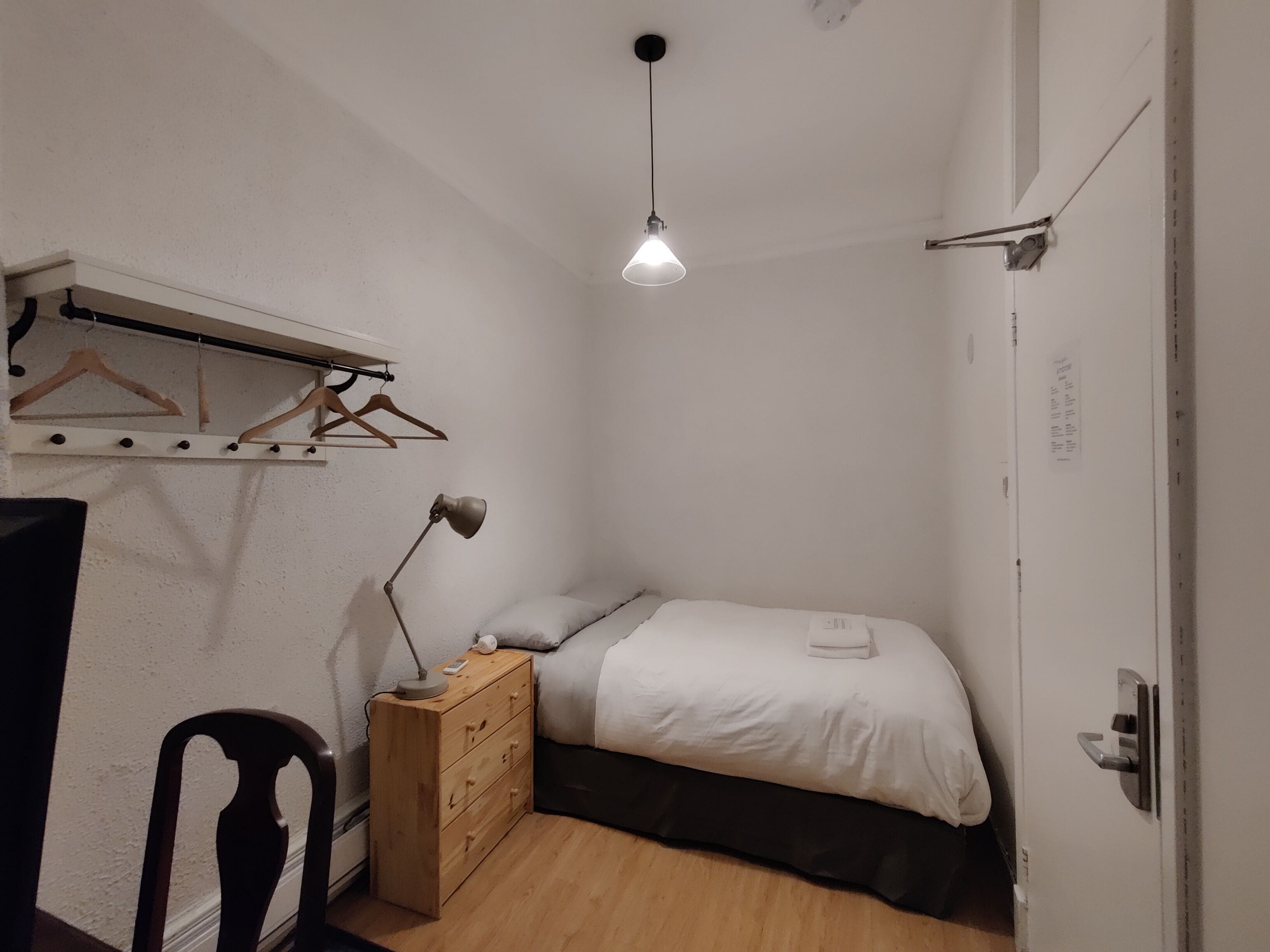 economy room, 1 double bed | 1 bedroom, desk, iron/ironing board, free wifi