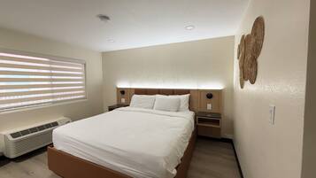 In-room safe, individually decorated, individually furnished, desk