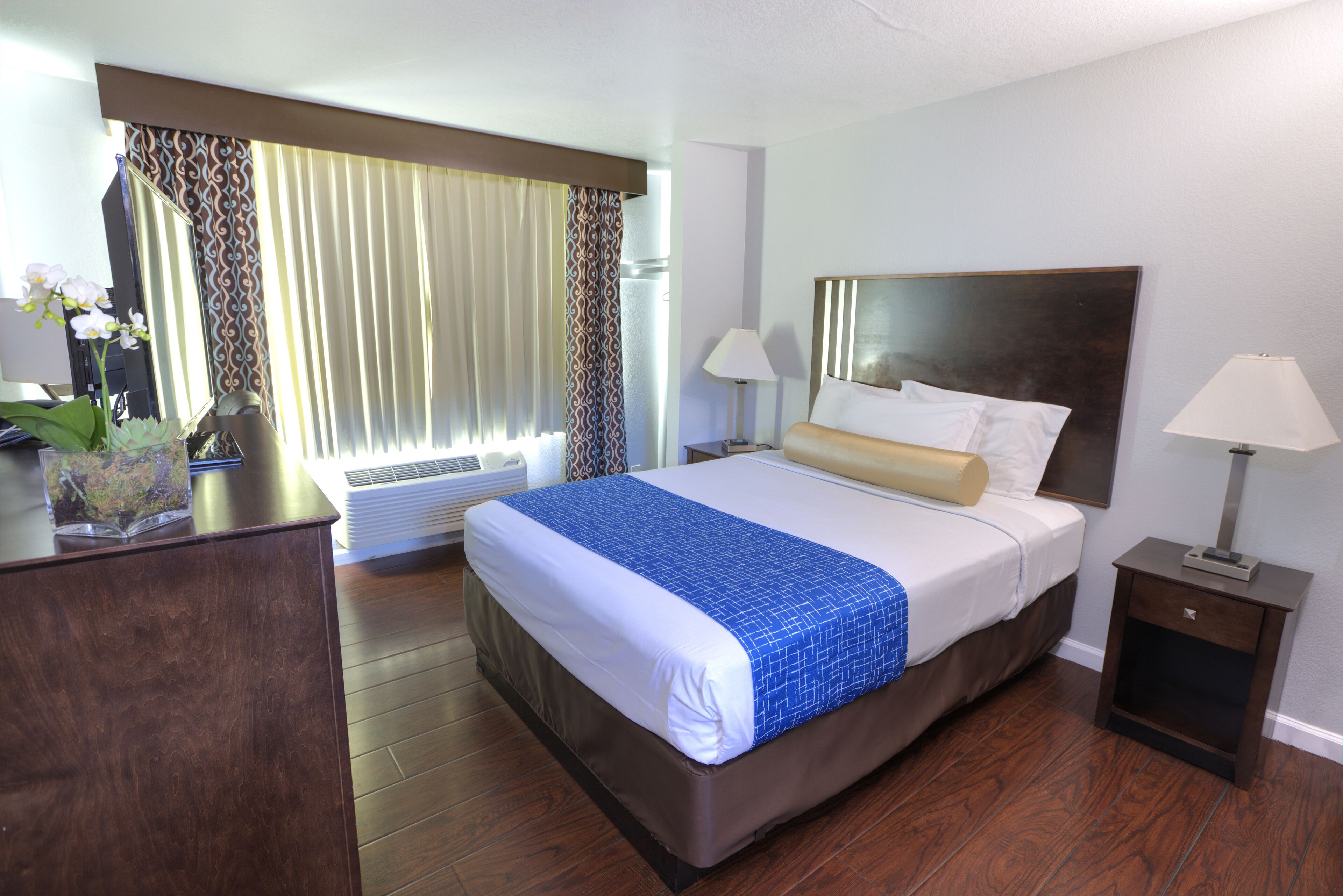 Zimmersafe, individuell dekoriert, individuell eingerichtet