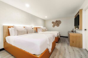 ห้องเอ็กเซกคิวทีฟ, เตียงใหญ่ 2 เตียง | ตู้นิรภัยในห้องพัก, ห้องพักตกแต่งอย่างมีเอกลักษณ์, ตกแต่งพิเศษโดยเฉพาะ