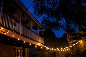 Terrace/patio - Elysian Fields Inn (New Orleans)