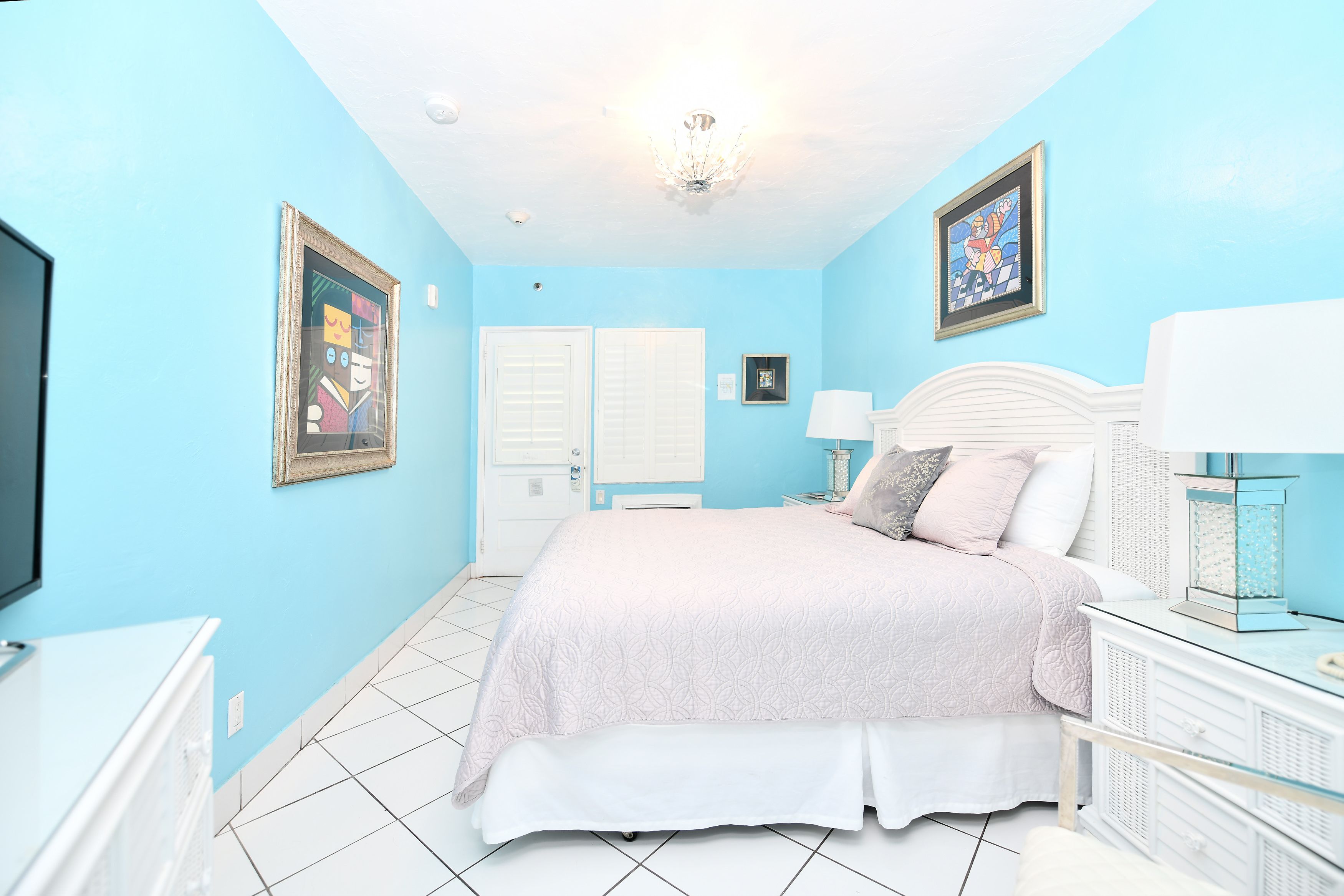 Chambre Deluxe, 1 très grand lit, vue piscine