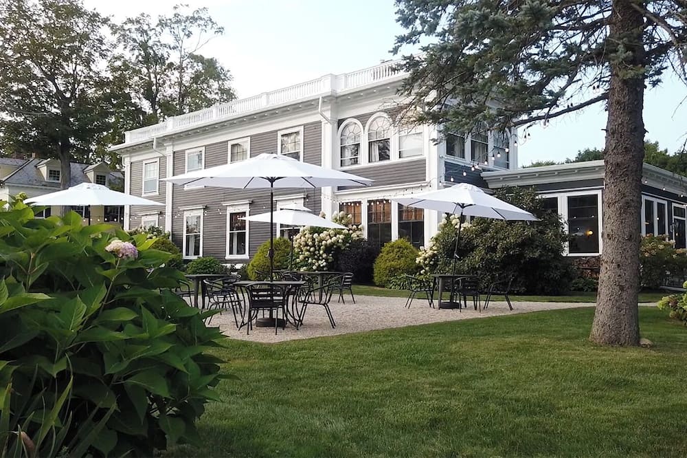 Gateways Inn & Restaurant