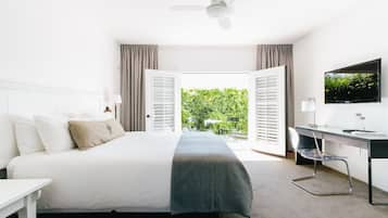 Egyptian cotton sheets, down duvets, pillow-top beds