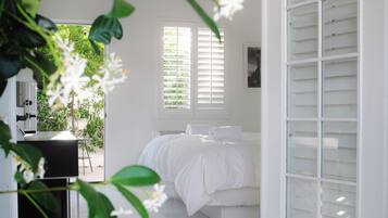 Deluxe Room, 1 King Bed, Poolside | 1 bedroom, Egyptian cotton sheets, down comforters, pillowtop beds