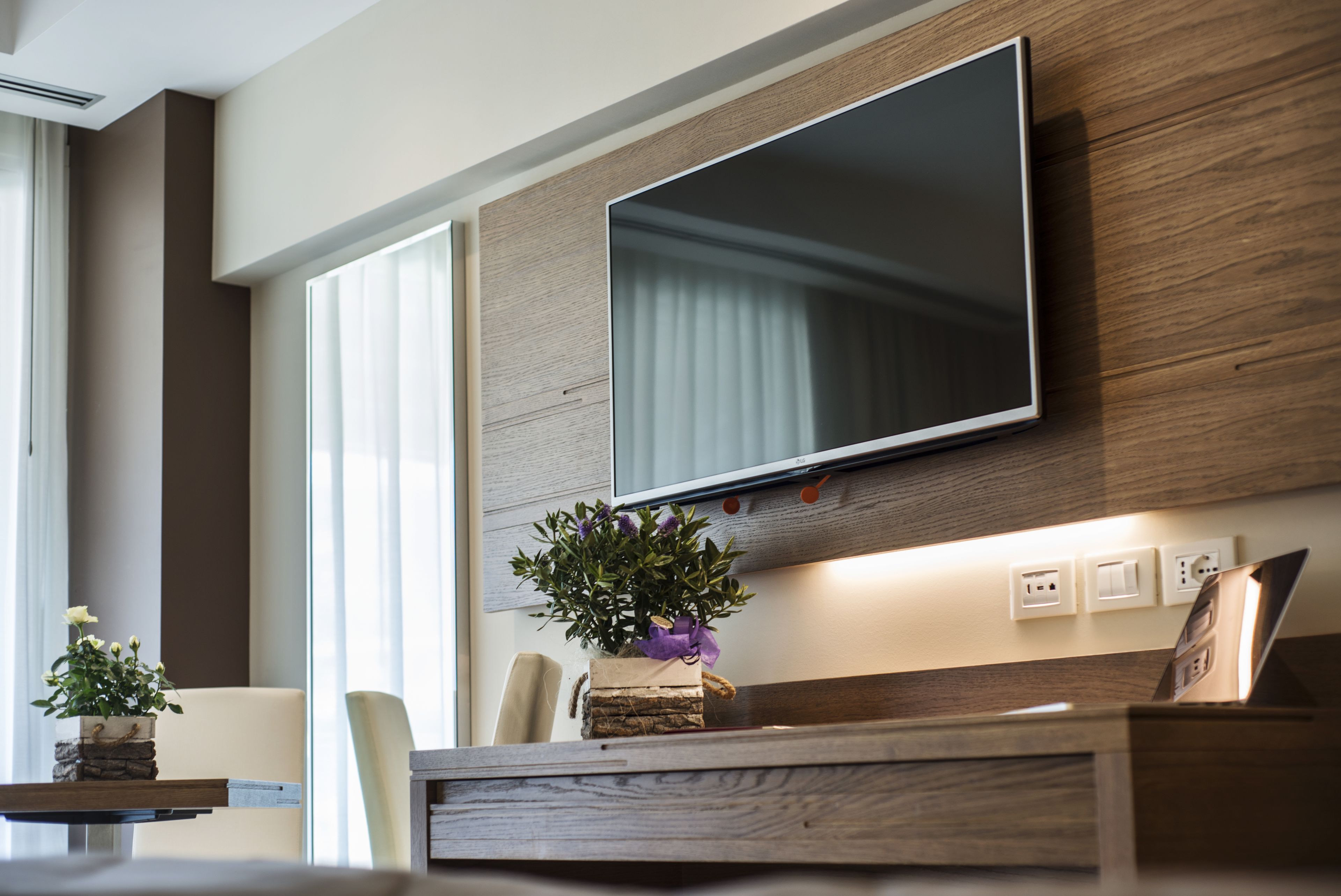 junior suite, balcony | room amenity