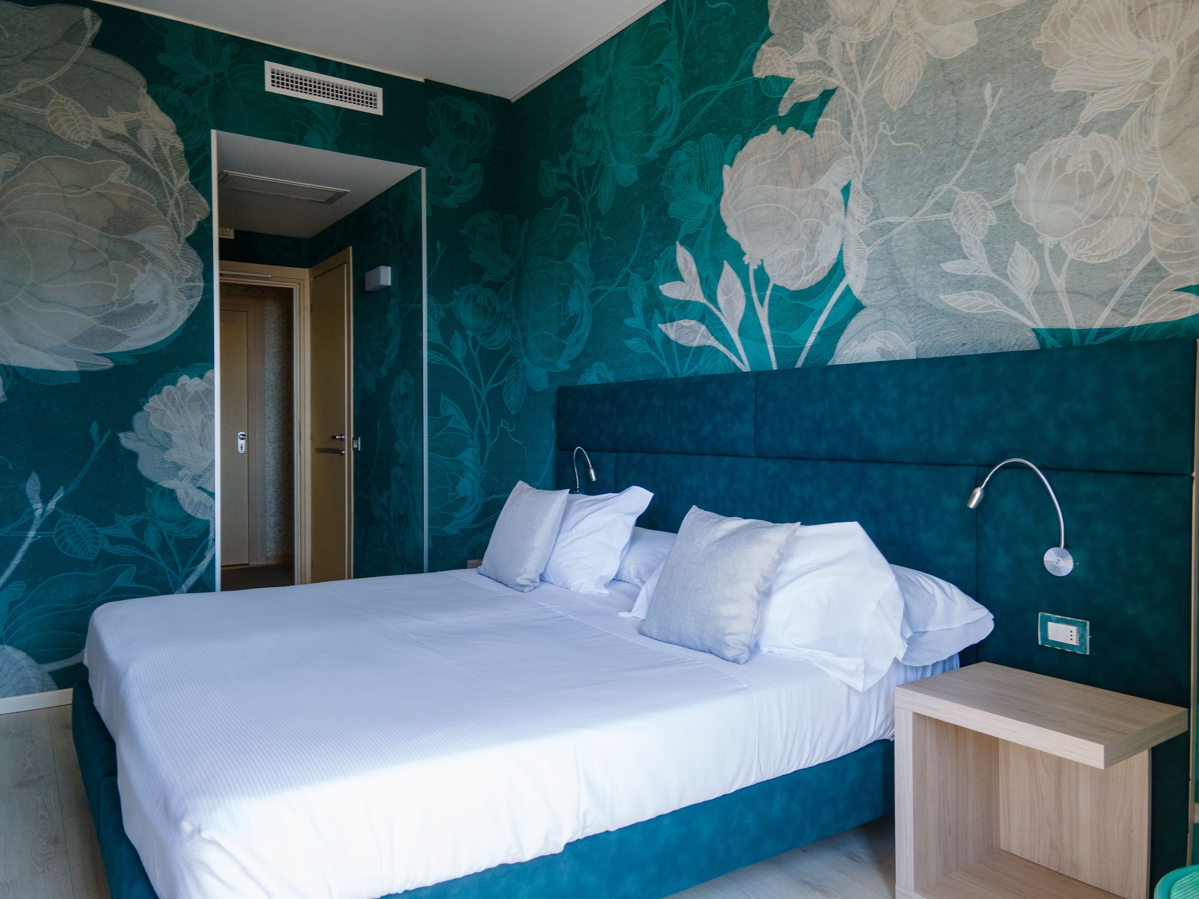 deluxe double room, balcony, sea view | terrace/patio