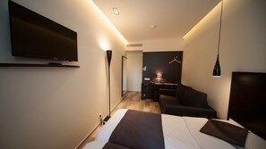 Premium bedding, in-room safe, individually decorated - Hotel Central (Nîmes)