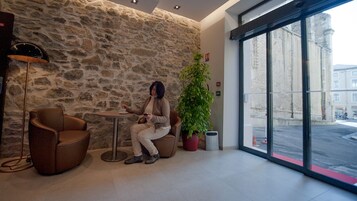 Sala de estar en el lobby