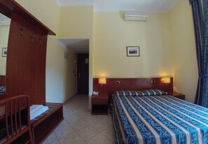 Bureau, draps fournis