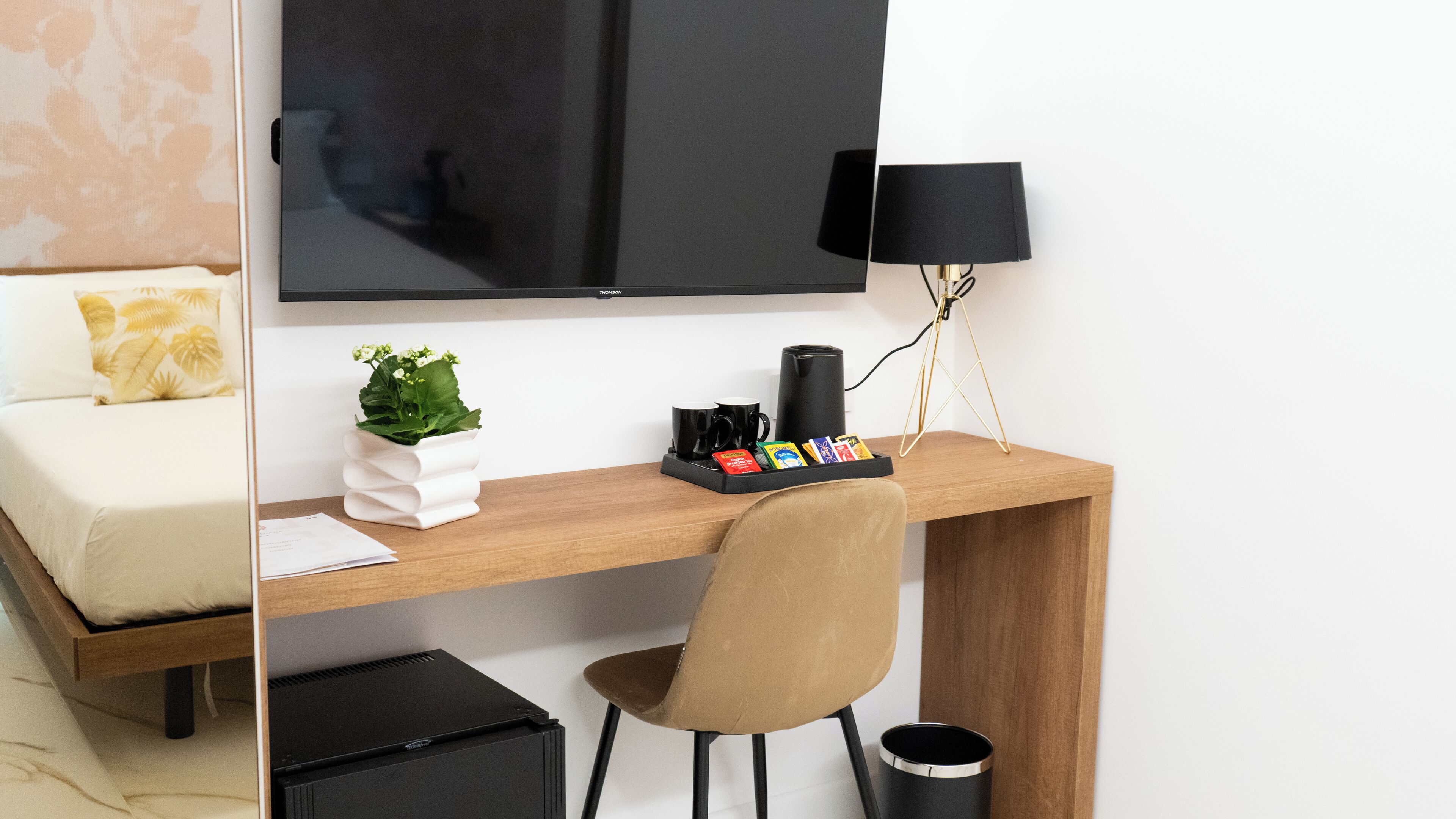 premium bedding, in-room safe, individually decorated, desk