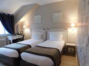 Twin kamer | Luxe beddengoed, individueel gedecoreerd, geluiddichte muren