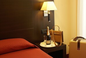 Property entrance - Hotel Versailles (Rome)