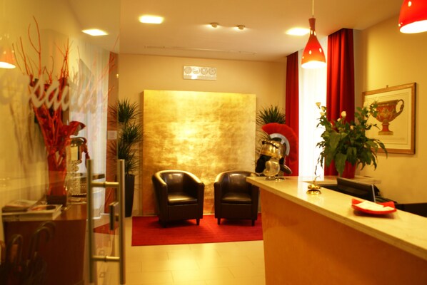 Lobby - Hotel Versailles (Rome)