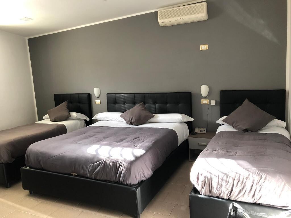 Sengetøy av topp kvalitet, dundyner og memory foam-senger