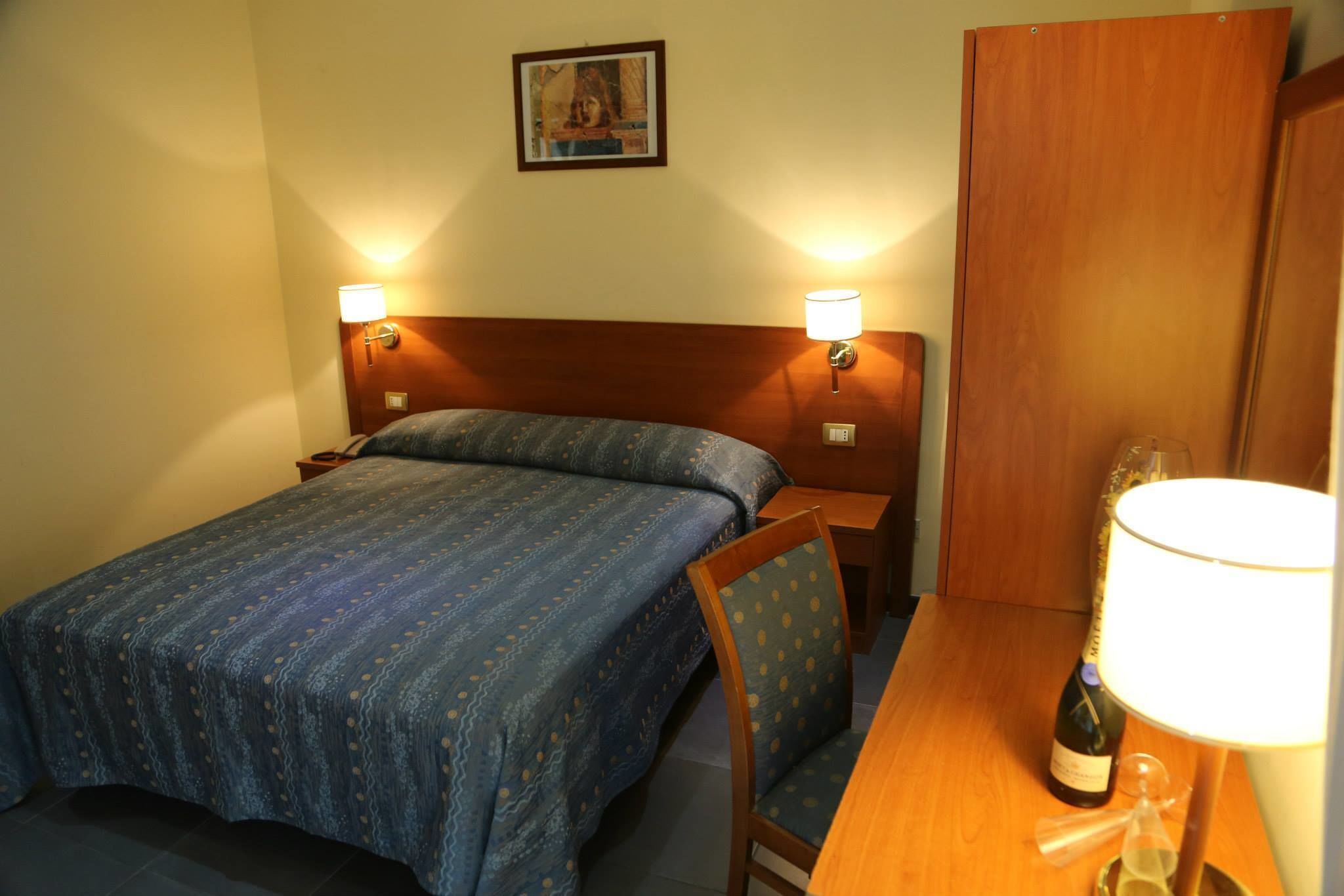 Sengetøy av topp kvalitet, dundyner og memory foam-senger