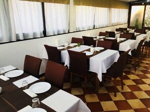 Daily buffet breakfast for a fee - Hotel Nettuno (Naples)