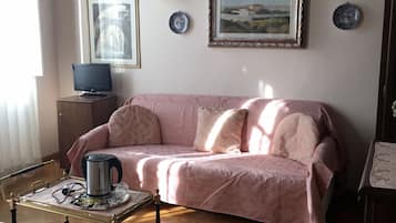 Deluxe-Doppel- oder -Zweibettzimmer, mit Bad | Zimmerausstattung