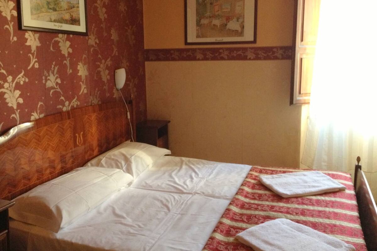 Single Room | Premium bedding, in-room safe, desk, iron/ironing board (on request)