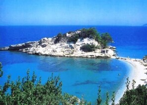 Una playa cerca