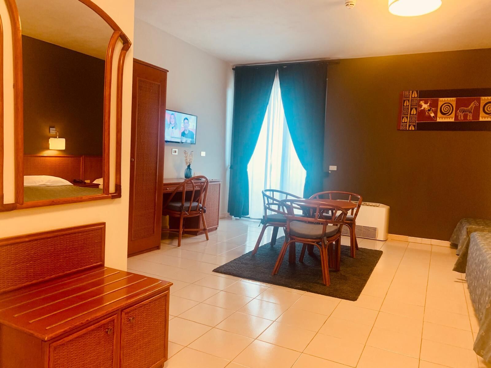 Deluxe Studio Suite, Private Bathroom, Poolside | Down duvets, minibar, in-room safe, desk