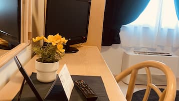 Chambre Simple, salle de bains privée | Couette en duvet d'oie, minibar, coffres-forts dans les chambres