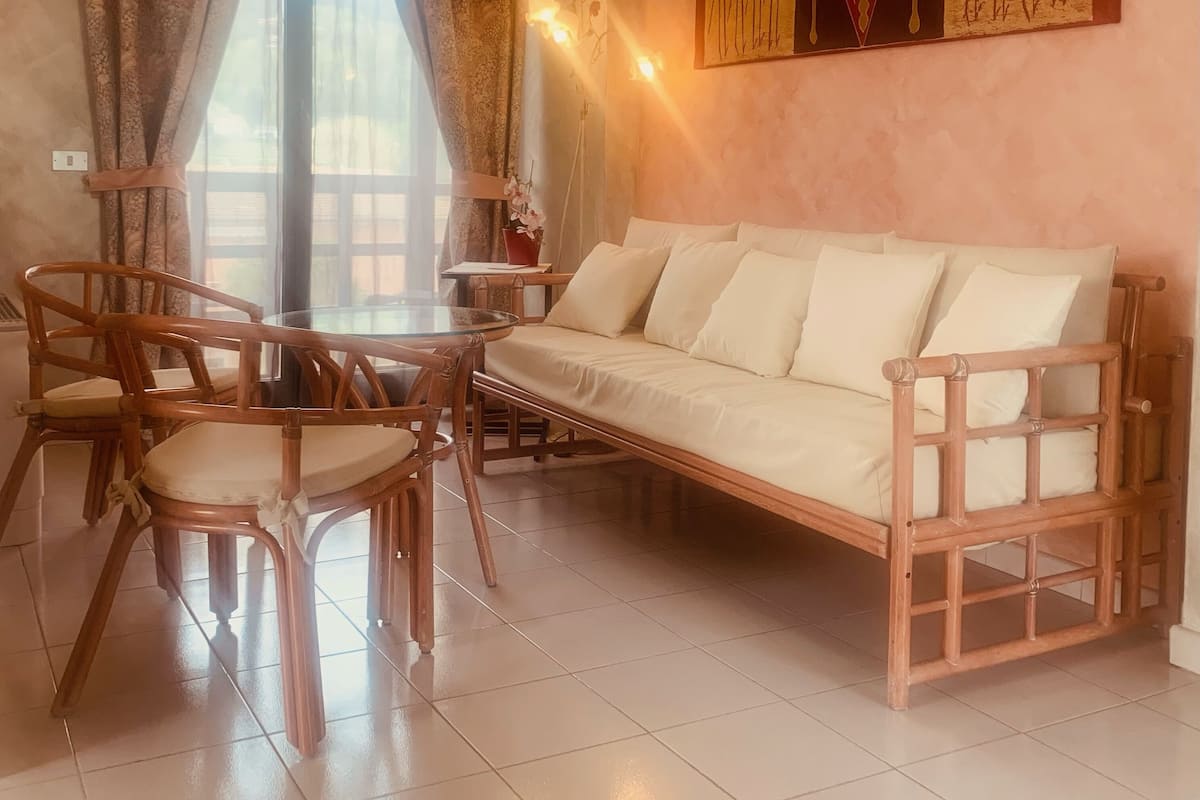 Family Suite, 2 Bedrooms, Private Bathroom, Poolside