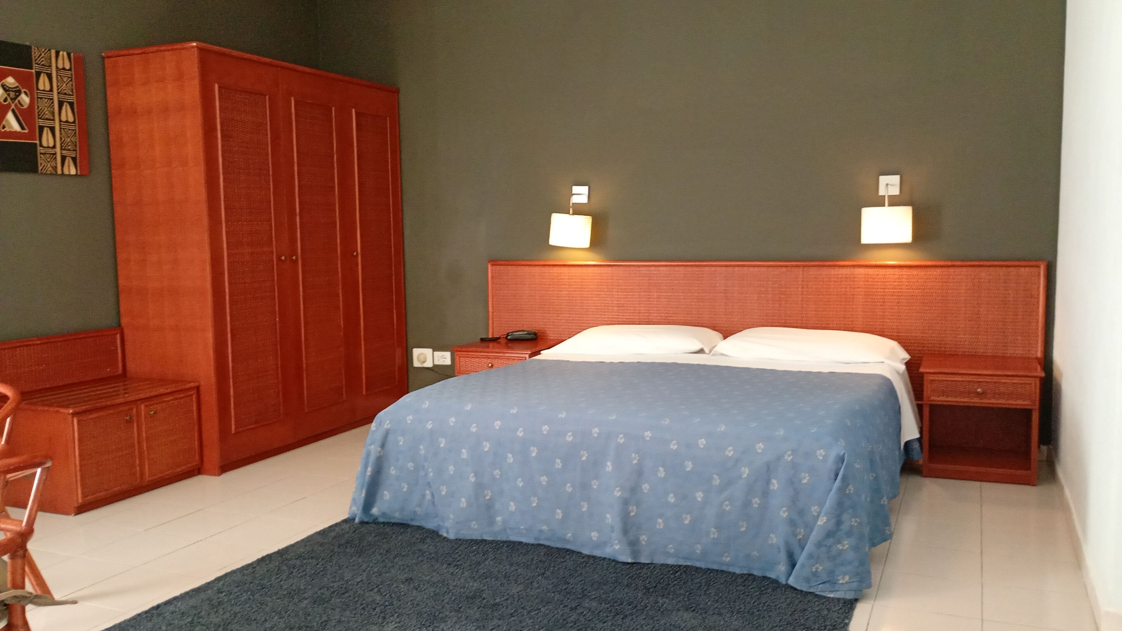 Deluxe Studio Suite, Private Bathroom, Poolside | Down comforters, minibar, in-room safe, desk