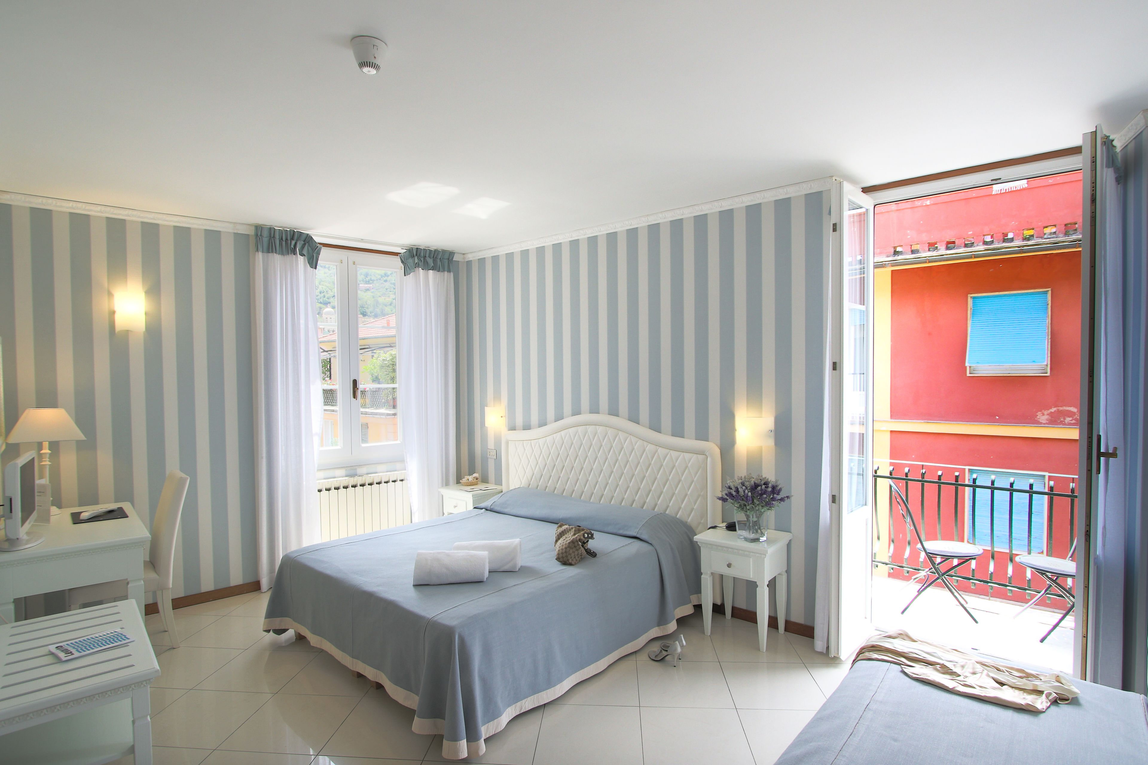 deluxe room, 1 bedroom, balcony | bathroom | shower, rainfall showerhead, free toiletries, hair dryer