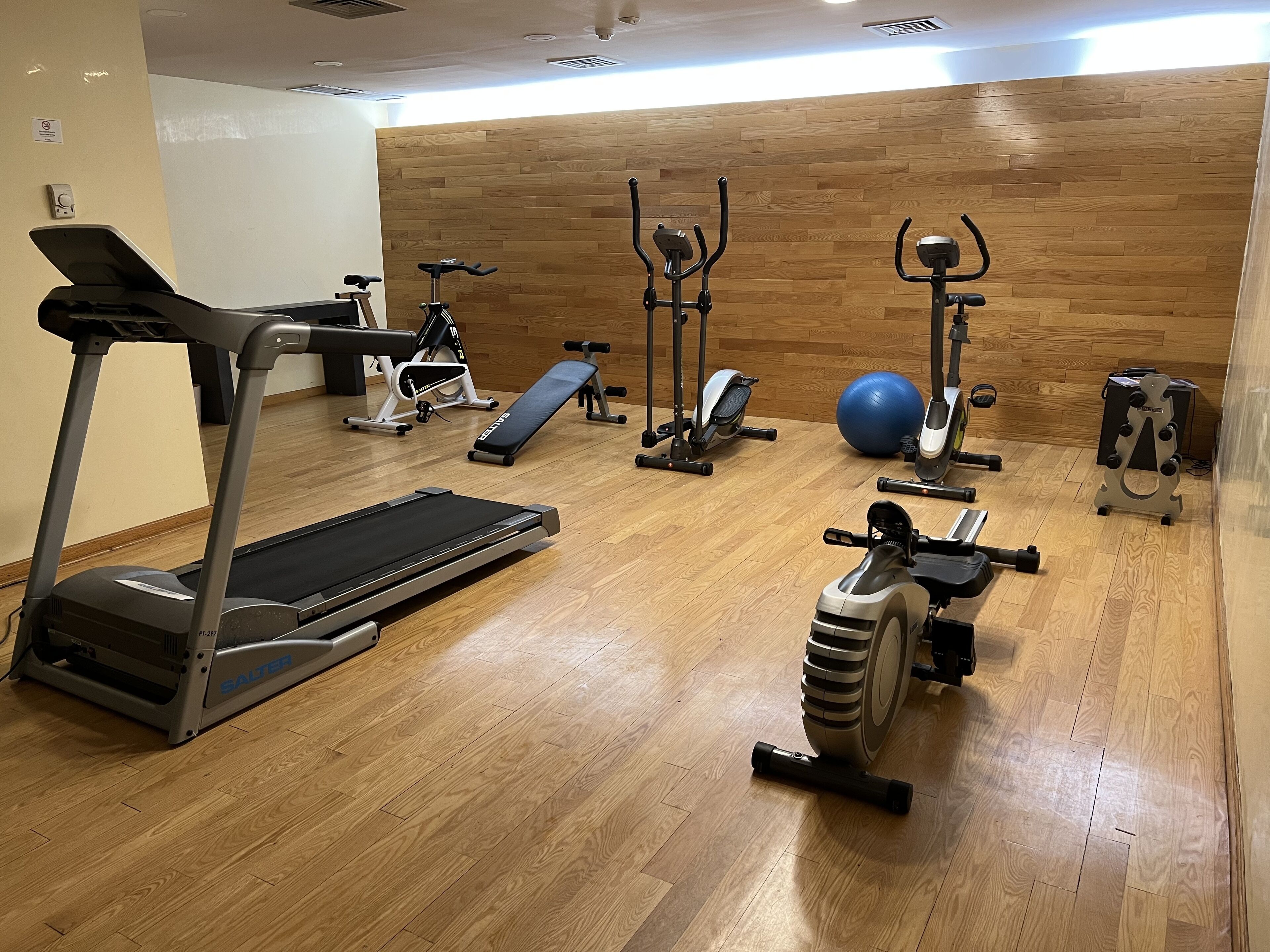 fitness studio