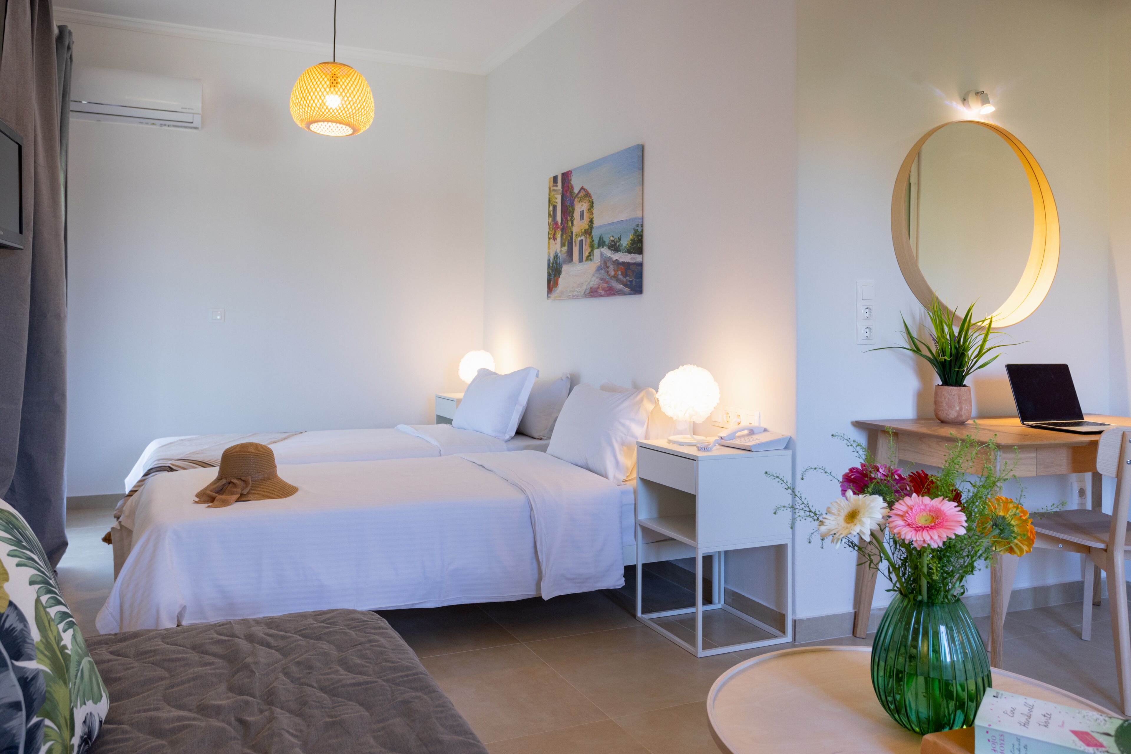 Triple Room | In-room safe, desk, iron/ironing board, free cots/infant beds