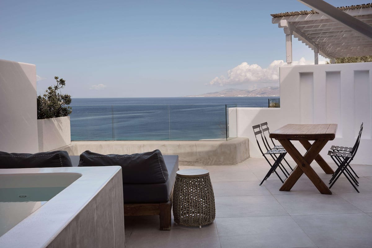 Grand Bohemian Sunset & Sea View Suite with Heated Plunge Pool | Quang cảnh từ phòng