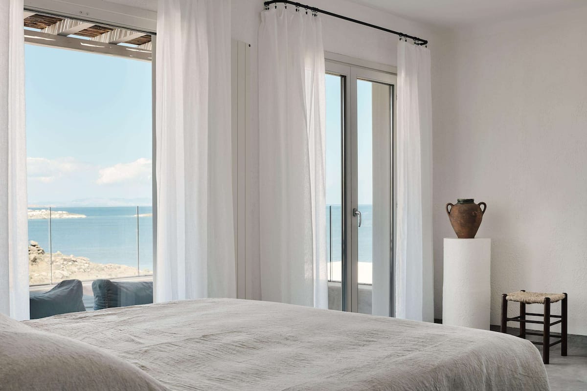 Honeymoon Sunset & Sea View Suite with Heated Plunge Pool | 1 phòng ngủ, bộ đồ giường cao cấp, nệm có lớp đệm bông, minibar