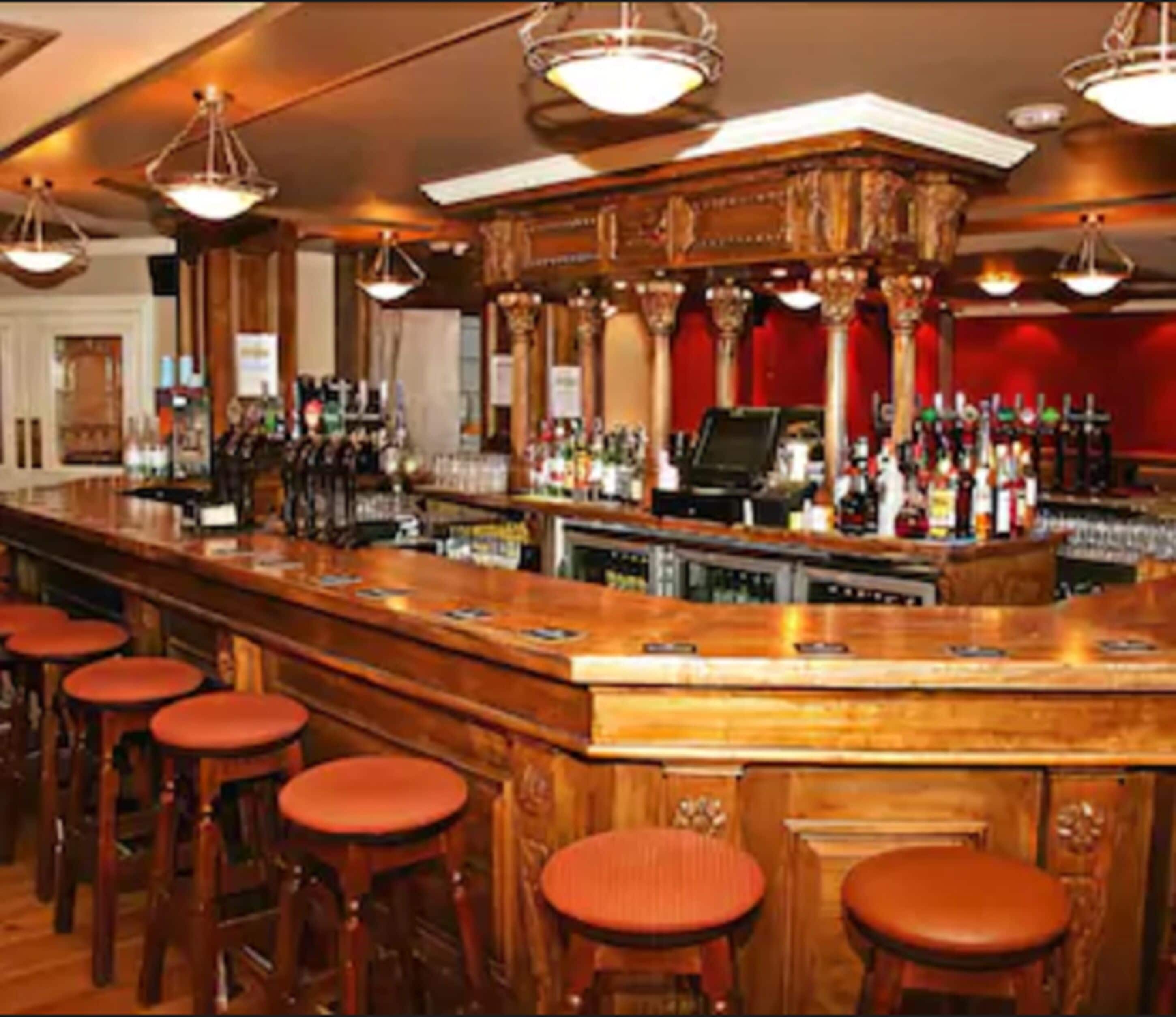 serves lunch and dinner