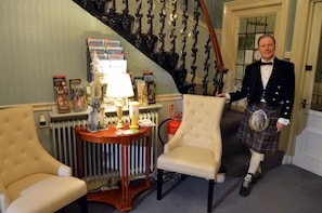 Lobby - A Haven Townhouse (Edinburgh)