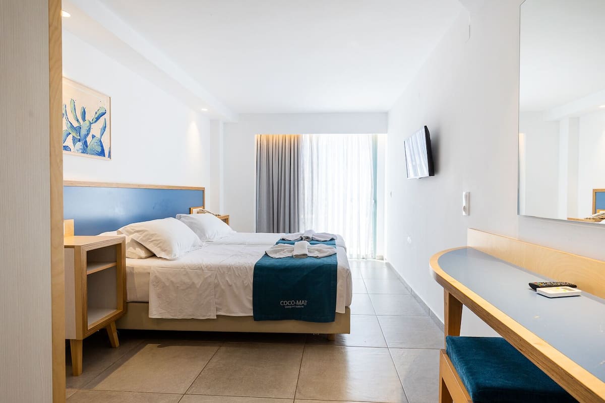 Tweepersoonskamer (Side Sea View) | 1 slaapkamer, lakens van Egyptisch katoen, luxe beddengoed