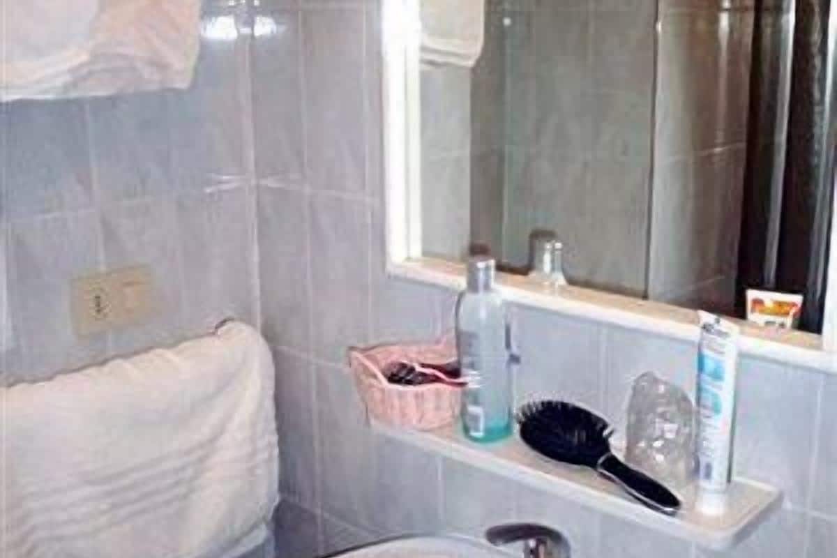 double room | bathroom sink