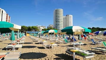 Children’s play area – outdoor